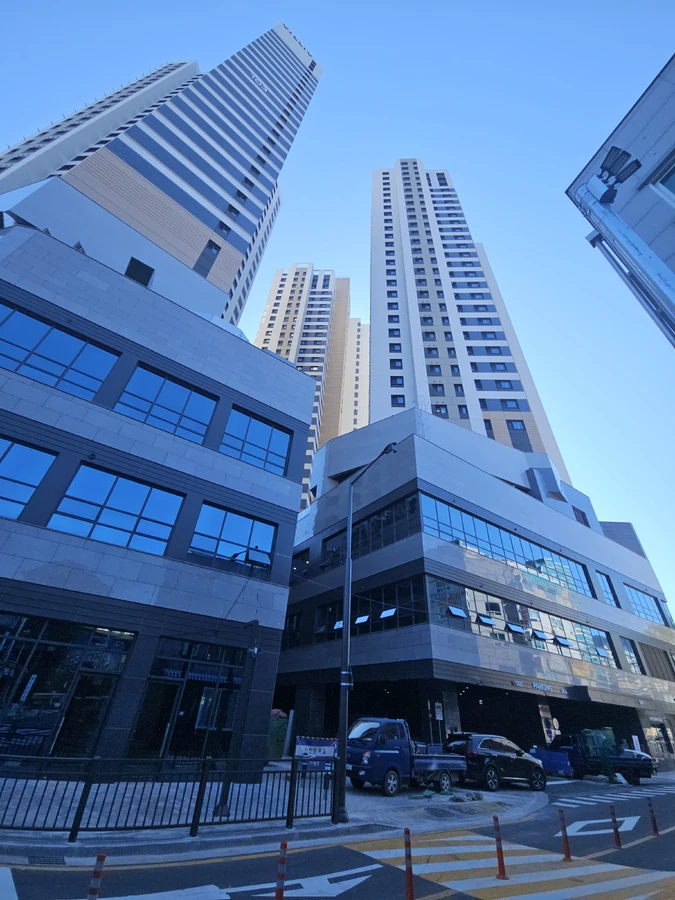 성남 단지 진입로 버너구이 시공 - 사진1